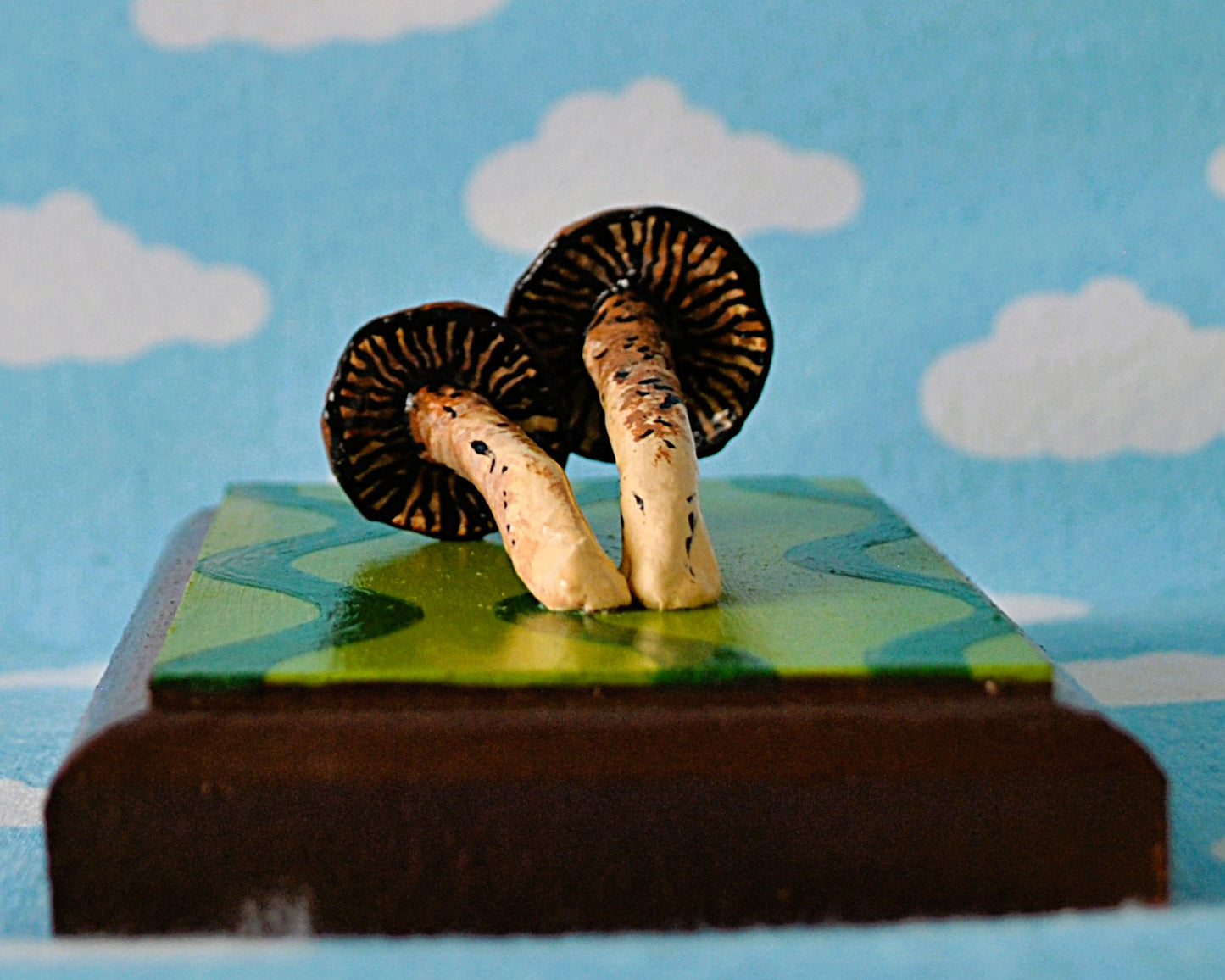 Double Brown Mushroom Small