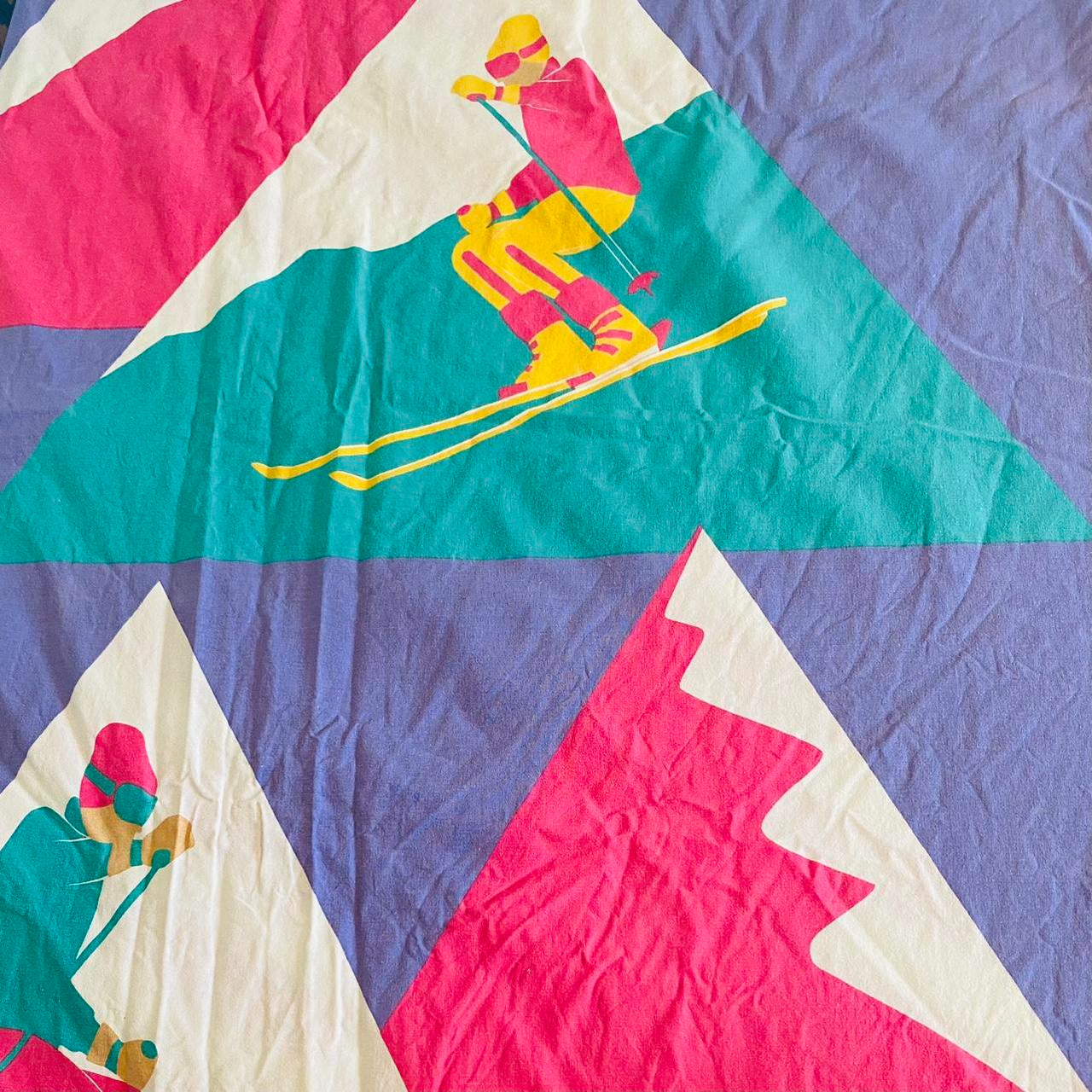 80s Skiing Made to Measure
