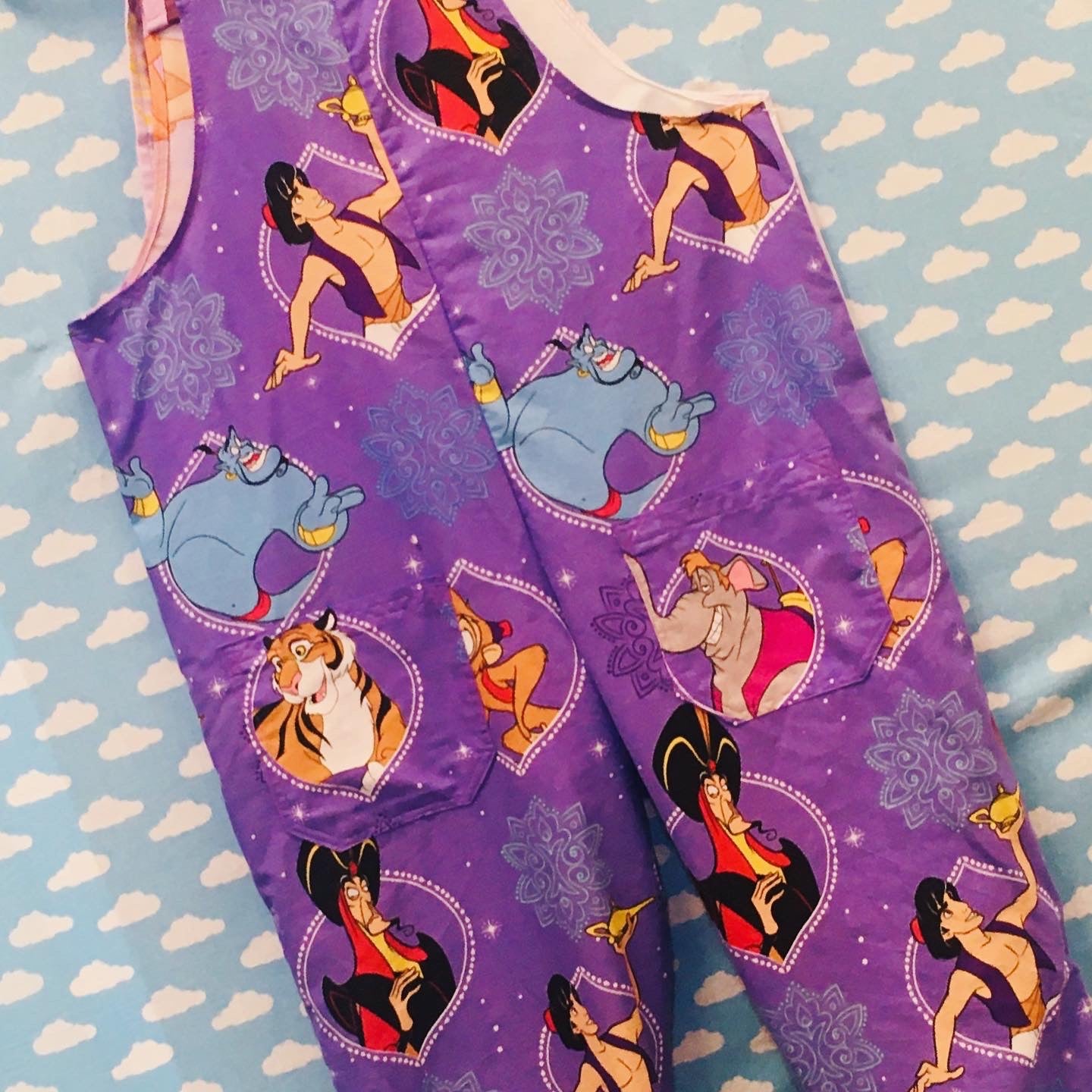 Aladdin Ready to Ship size L