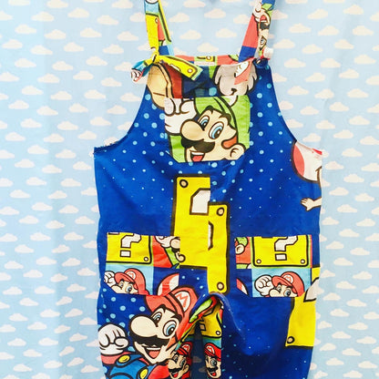 Super Mario Ready to Ship size L