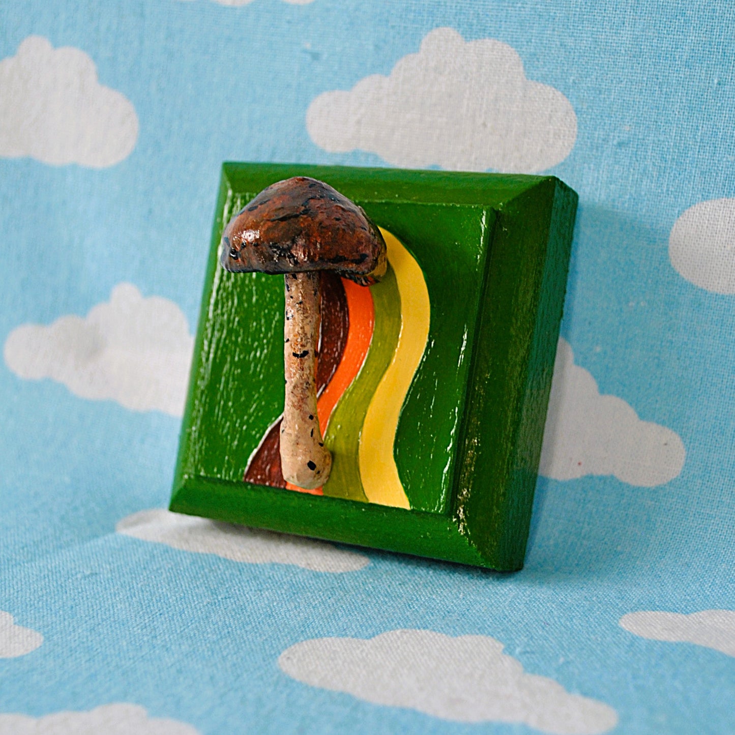 Tiny Mushroom on 60s Green