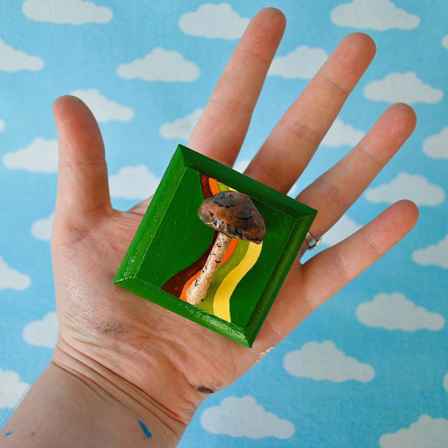 Tiny Mushroom on 60s Green