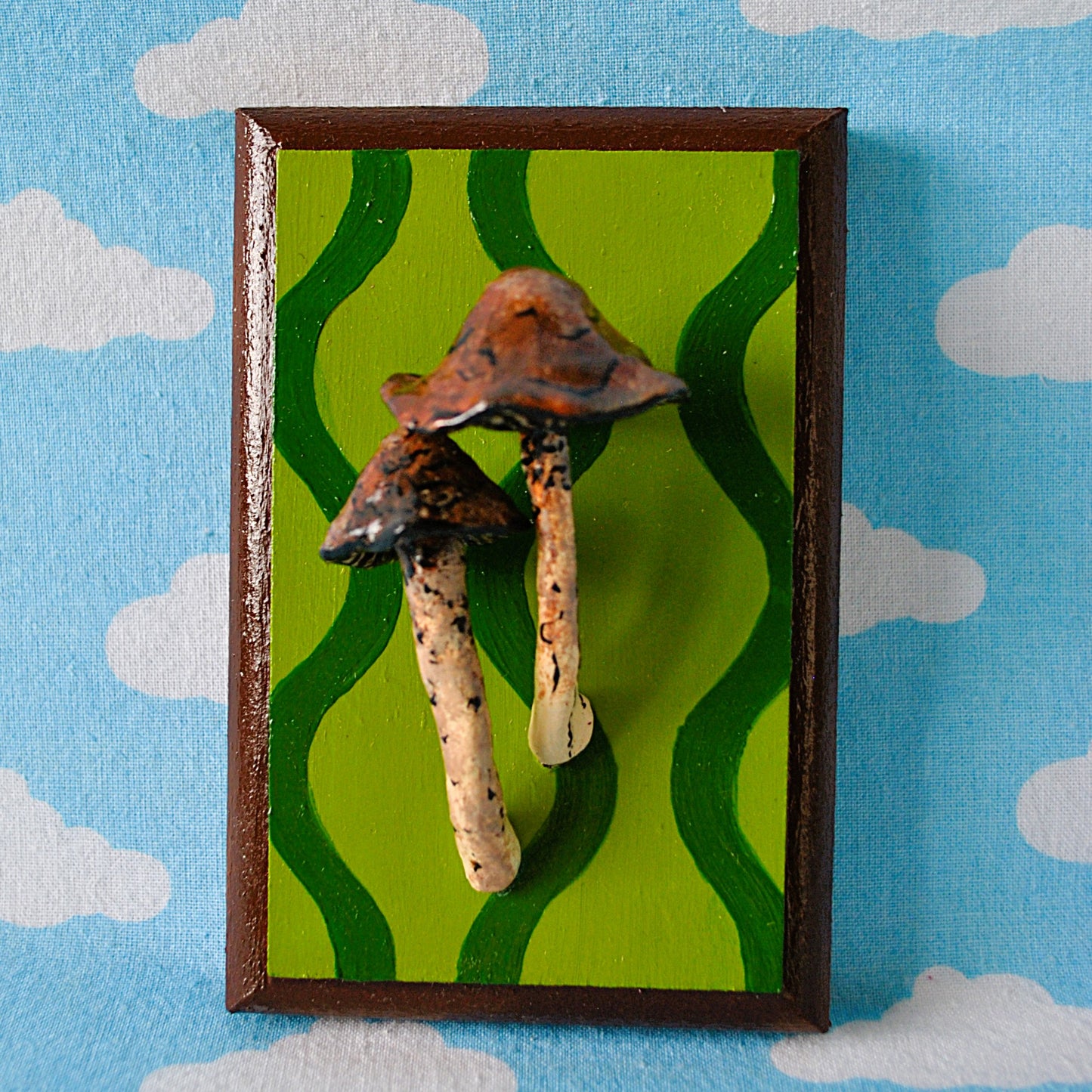 Double Brown Mushroom Small