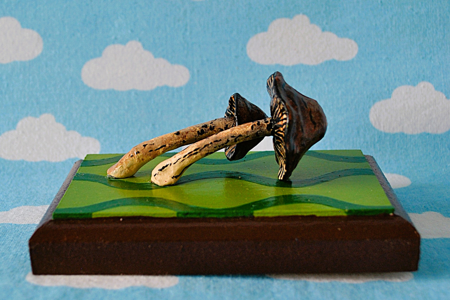 Double Brown Mushroom Small