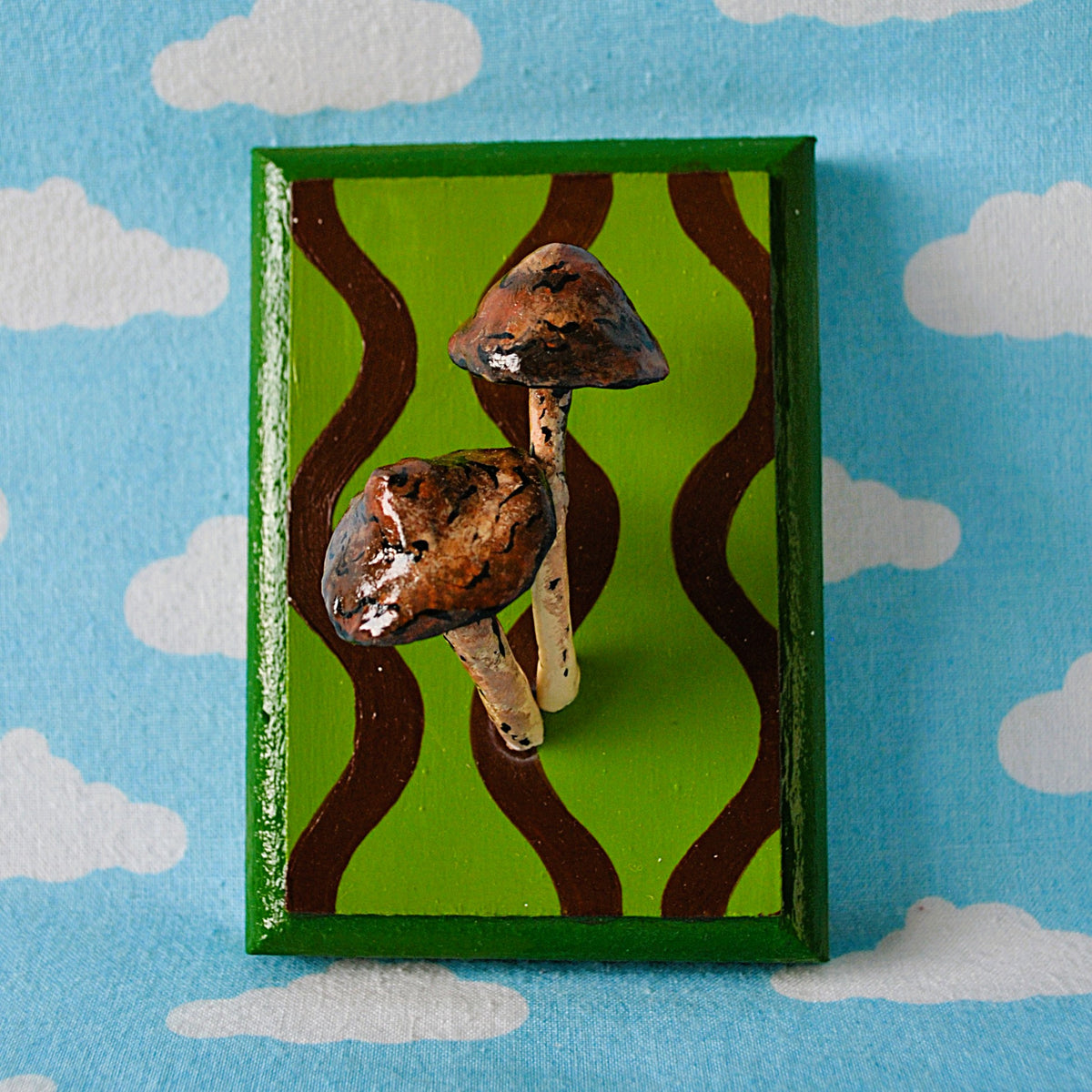 Double Brown Mushroom
