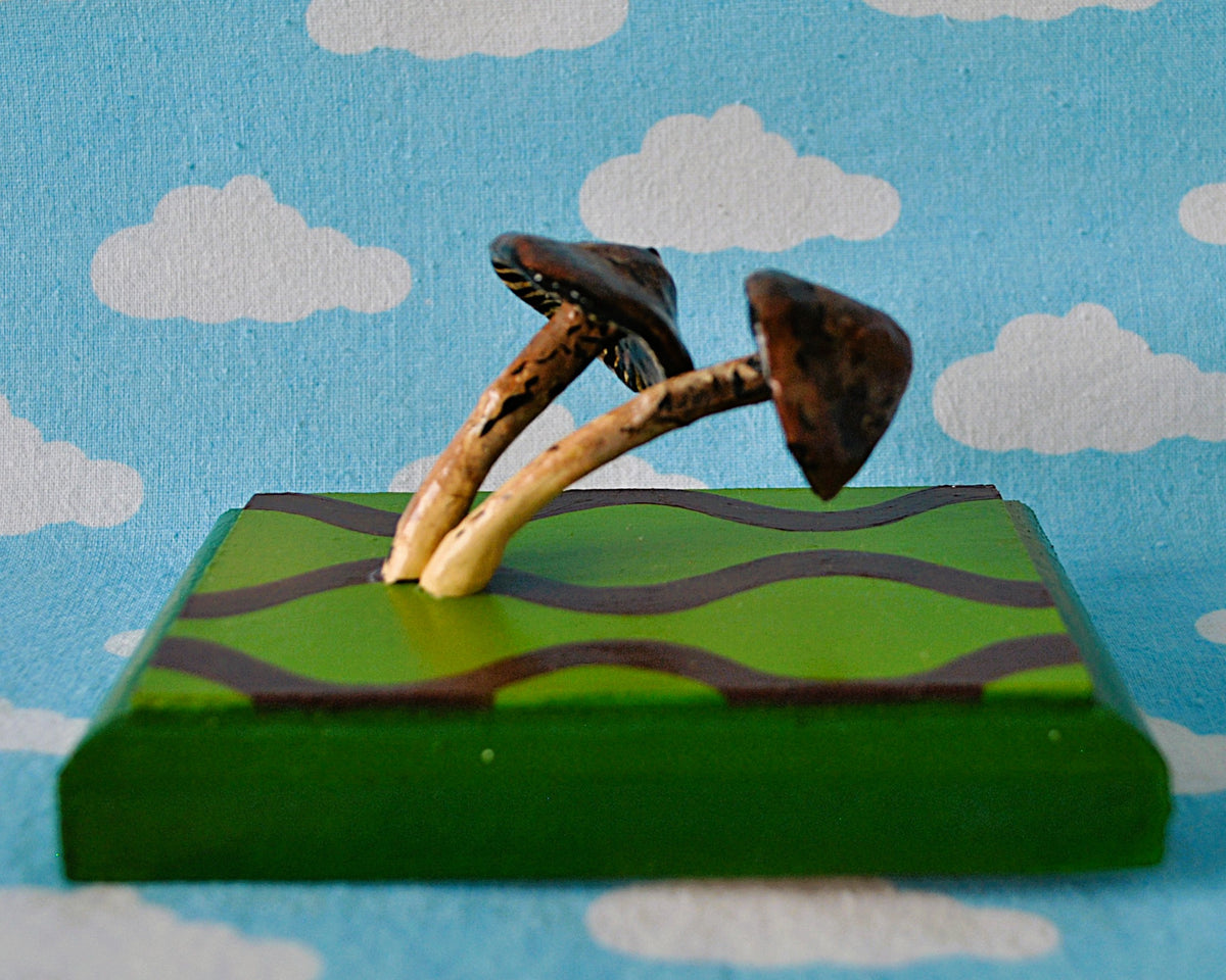 Double Brown Mushroom