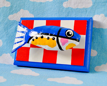 Sardine on Red and white checks